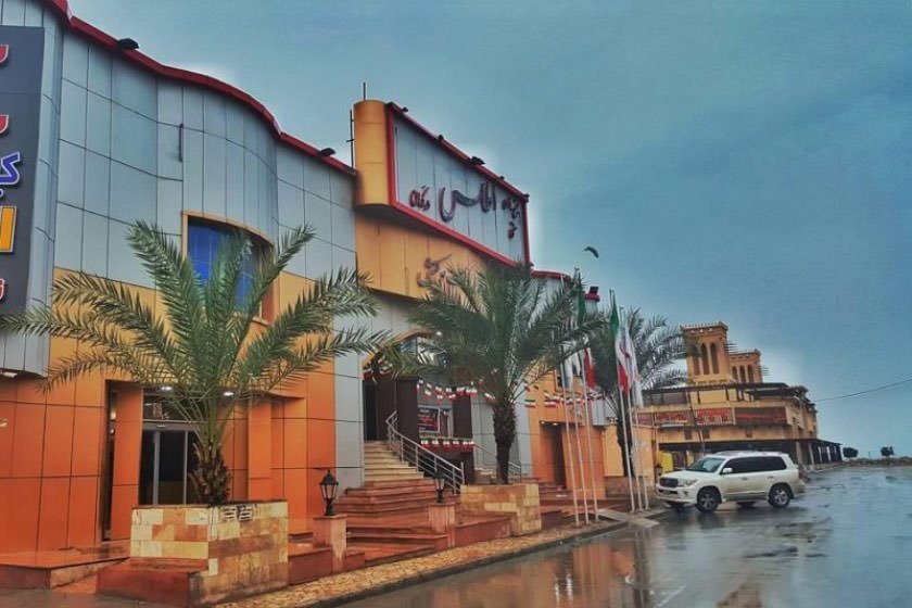 بازار بزرگ کیف و کفش اطلس درگهان